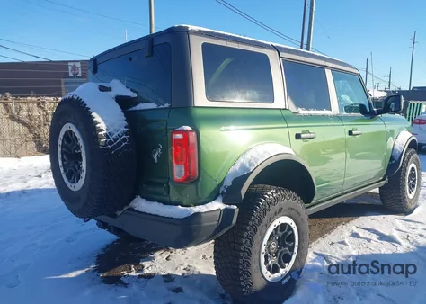 2023 Ford Bronco Black Diamond z USA, uszkodzony, nr VIN 1FMEE5DP7PLB06123